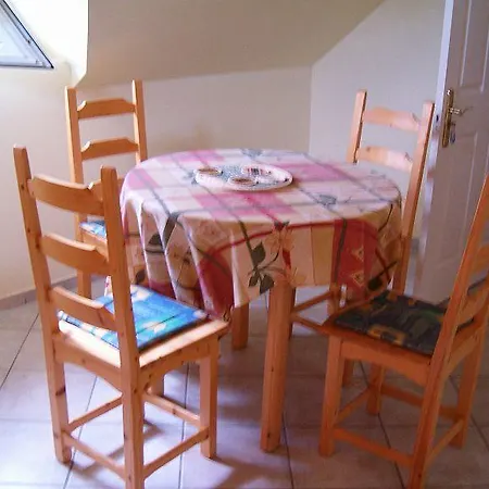 Kerti Apartman Lägenhet Balatonkeresztúr